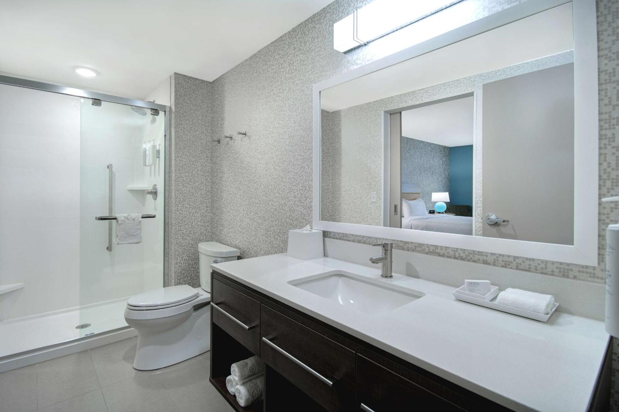 Home2 Suites By Hilton Grand Rapids Airport Kentwood Ngoại thất bức ảnh