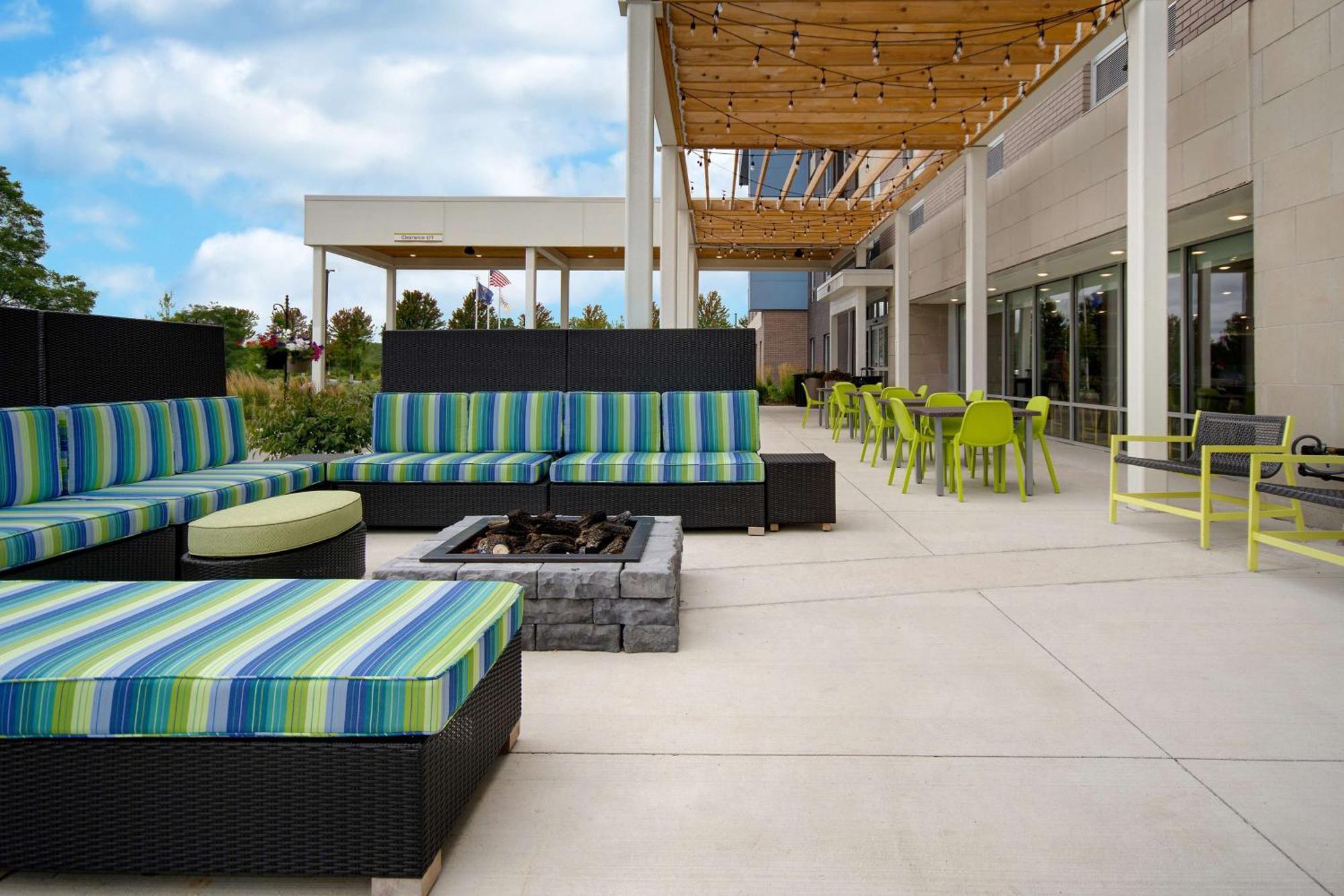Home2 Suites By Hilton Grand Rapids Airport Kentwood Ngoại thất bức ảnh