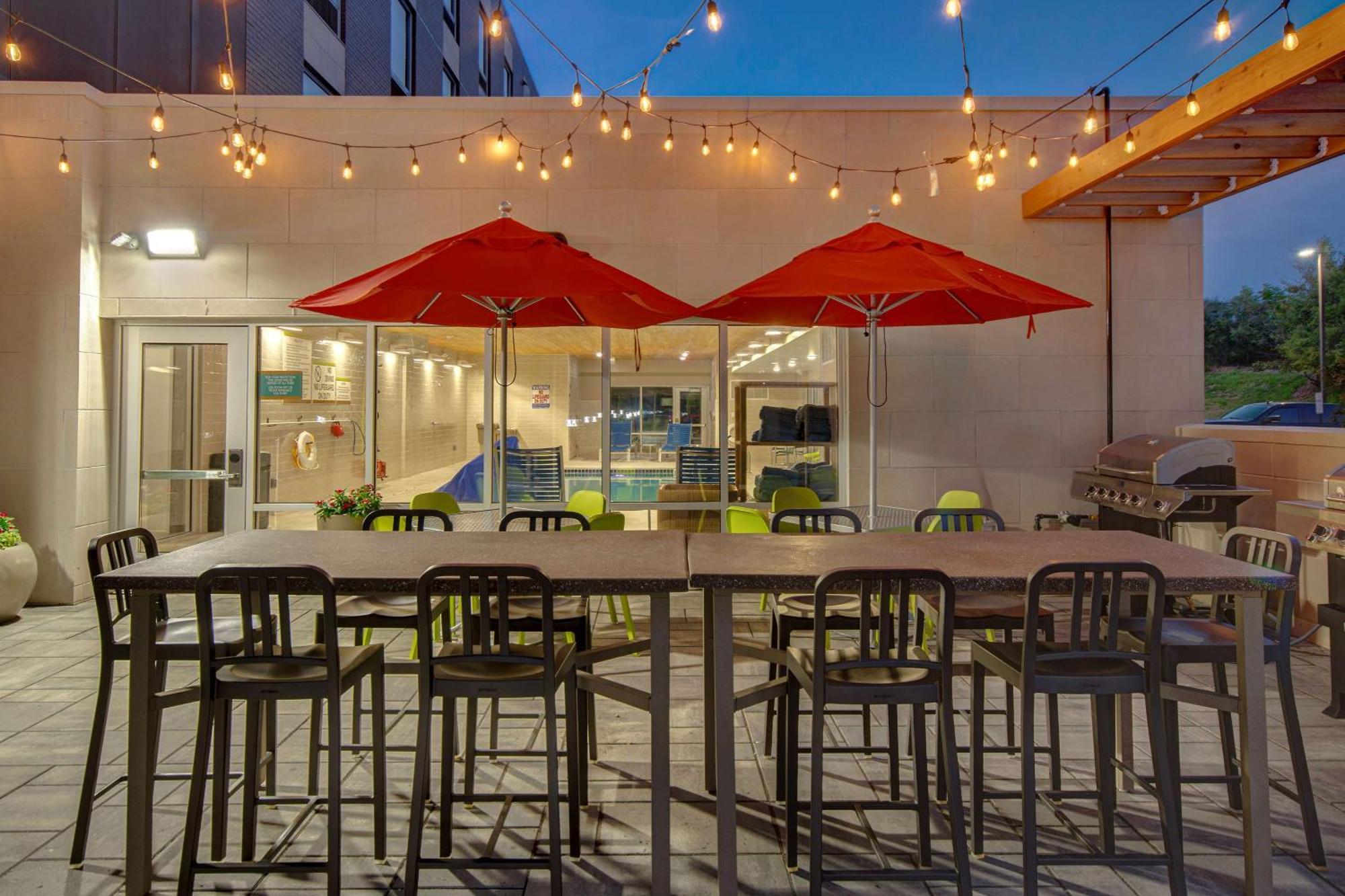 Home2 Suites By Hilton Grand Rapids Airport Kentwood Ngoại thất bức ảnh